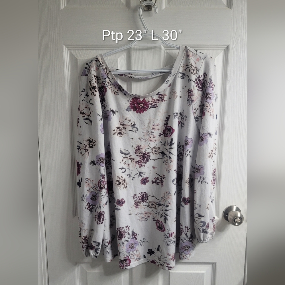 #552 FREE W PURCHASE Floral Shirt sz 2 X